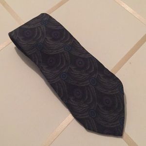Men’s silk tie dark grey tones